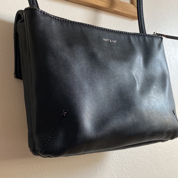 Matt & Nat purse - Picture 2 of 6